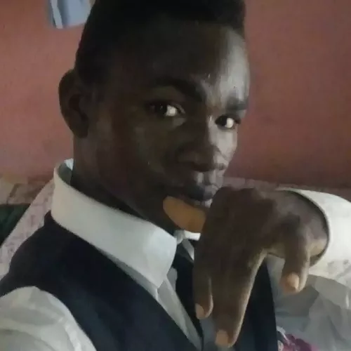 Ajuzs Abraham