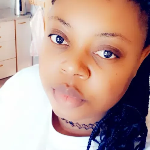 Christelle Ngenibuni 