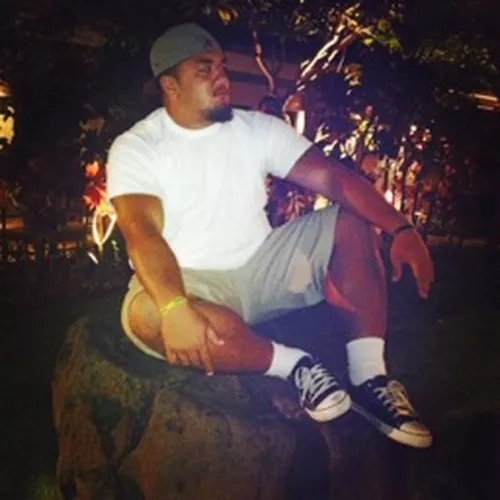 Pou "King's kid" Togiailua